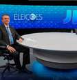 A entrevista de Bolsonaro foi realizada em cenário especial nos Estúdios Globo, no Rio  Foto: Reprodução/Facebook