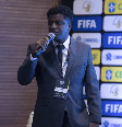 Imagem mostra Marcelo Carvalho, diretor do Observatório da Discriminação Racial no Futebol, durante evento na sede da CBF.  Foto: ﻿Imagem: Lucas Figueiredo/CBF / Alma Preta