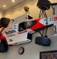Réplica da McLaren de Ayrton Senna decorava sua mansão no Rio de Janeiro  Foto: Polícia Federal