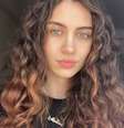 Melisa Raouf, 20, é estudante de Política e vive no sul de Londres.  Foto: Instagram/@melisaraouf / Estadão