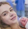 Isabella Scherer e um de seus filhos em imagem compartilhada pelo namorado, o modelo Rodrigo Calazans.  Foto: Instagram / @calaza / Estadão