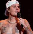 Rock in Rio: Justin Bieber chega ao Brasil acompanhado de Hailey  Foto: RD1