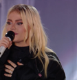 Luísa cantou a música feita em parceria com Marília Mendonça  Foto: Reprodução/ Multshow