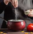 Sal é inimigo da alimentação saudável? Nutricionista explica  Foto: Shutterstock / Sport Life