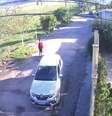 Pai esquece filho no portão de casa e segue caminho sozinho à escola  Foto: Instagram @vini_tonioli / Reprodução