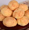 Guia da Cozinha - Pão de tapioca com queijo delicioso e perfeito para comer com café  Foto: Guia da Cozinha
