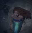 Produção parece ter mantido uma certa magia do original, com Ariel cantando no fundo do mar, sem que seu cabelo entre no rosto, por exemplo.  Foto: Reprodução