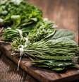 Use e abuse de temperos naturais na sua cozinha  Foto: merc67 / iStock
