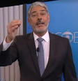 Apresentador William Bonner erra nome de apresentadora do 'Jornal Nacional' e é corrigido ao vivo  Foto: Reprodução/TV Globo
