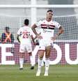 Jogadores do São Paulo lamentam gol do Del Valle  Foto: Agustin Marcarian / Reuters
