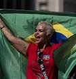 Eleitores brasileiros comparecem em peso a votação em Portugal  Foto: Nuno Cruz/NurPhoto / Reuters