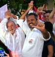 O ex-presidente Lula e, à direita, o governador eleito no Ceará, Elmano de Freitas, durante campanha  Foto: Divulgação/Hiane Braun