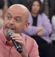 Alex Escobar conta histórias de quando era comissário de bordo no Altas Horas  Foto: TV Globo / Reprodução