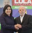 O ex-presidente e candidato à presidência Luiz Inácio Lula da Silva (PT) se encontra com a candidata derrotada à presidência Simone Tebet (MDB-MS)  Foto: ALICE VERGUEIRO/ESTADÃO CONTEÚDO