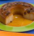 Guia da Cozinha - Reaproveite o pão amanhecido neste pudim com calda de caramelo  Foto: Guia da Cozinha