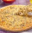 Guia da Cozinha - Jantar de Dia das Crianças: Que tal uma pizza 4 queijos de liquidificador?  Foto: Guia da Cozinha