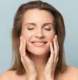 Proteção da pele: 7 hábitos para mudar agora e melhorar sua qualidade  Foto: Shutterstock / Alto Astral
