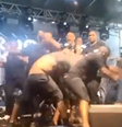 Após briga no palco, Psirico e Samba Trator pedem desculpas: "Injustificável"  Foto: Reprodução/Twitter