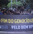Manifestantes fazem ato contra racismo em frente ao prédio do humorista Eddy Jr. em SP  Foto: Reprodução/SP2/TV Globo