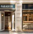 Não se deixe enganar: por trás dessa fachada despretensiosa está o melhor bar do mundo, segundo o The World's 50 Best Bars.  Foto: Paradiso/Divulgação / Viagem e Turismo