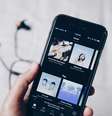 O Spotify planeja reajustar preço do serviço nos Estados Unidos (Imagem: Fath/Unsplash)  Foto: Canaltech