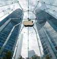 O lindo telhado de vidro de uma loja da Apple na Ásia   Foto: Wiki Voyage / Meio Bit