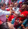 Haddad em visita à Brasilândia, na zona norte de São Paulo  Foto: Haddad Oficial/Reprodução