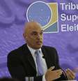 O presidente do Tribunal Superior Eleitoral, Alexandre de Moraes, comenta em coletiva de imprensa, o andamento das eleições gerais.  Foto: Fabio Rodrigues-Pozzebom/ Agência Brasil / BM&C News