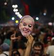 Concentração de eleitores de Lula na Avenida Paulista, em São Paulo  Foto: EPA / Ansa - Brasil