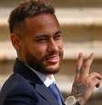 Pele de bebê: Neymar adota rotina de cuidados antes da Copa  Foto: Reprodução Instagram (@neymarjr / Saúde em Dia