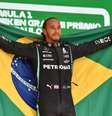 Lewis Hamilton conquistou uma vitória para a história em Interlagos   Foto: AFP / Grande Prêmio