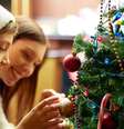 Montagem arvore de natal  Foto: Shutterstock / Alto Astral