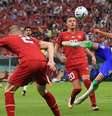Richarlison marcou dois gols, o segundo de voleio após rebote do goleiro  Foto: DW / Deutsche Welle