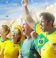 Vai torcer pelo Brasil? Confira dicas para cuidar da voz e da audição  Foto: Shutterstock / Saúde em Dia