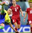 O Brasil venceu a Sérvia, na estreia da Copa do Mundo Qatar 2022, por 2 a 0, nesta quinta-feira (24), e lidera o grupo G. Os gols da Seleção foram marcados por Richarlison, sendo o segundo um golaço de voleio.  Foto: EFE/EPA/LAURENT GILLIERON SWITZERLAND OUT / Lance!