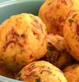Bolinho de carne seca, petisco brasileiro – Foto: Guia da Cozinha  Foto: Guia da Cozinha