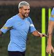 Arrascaeta é relacionado entre os reservas para a estreia na Copa  Foto: REUTERS/Jennifer Lorenzini