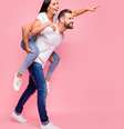 Entenda o romance dos signos Leão e Aquário –  Foto: Shutterstock / João Bidu