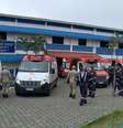 Ambulâncias socorreram vítimas de atentado em Aracruz, no Espírito Santo  Foto: Reprodução/TV Gazeta