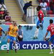 Keysher Fuller, da Costa Rica, comemora seu primeiro gol com Yeltsin Tejeda  Foto: Reuters/Dylan Martinez