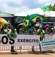 Manifestação de apoiadores de Bolsonaro acampados em frente ao QG do Exército em Brasília  Foto: Wilton Junior/Estadão / Estadão