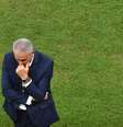 Tite durante o jogo do Brasil contra o Camarões  Foto: Reuters/Jennifer Lorenzini