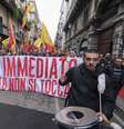 Protesto em defesa da renda de cidadania em Palermo, sul da Itália  Foto: ANSA / Ansa - Brasil