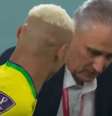 Tite faz 'Dança do pombo' em terceiro gol de Richarlison  Foto: Reprodução