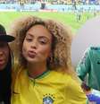 Affair de Vini Jr., Julia Rodrigues assiste jogo ao lado da família do jogador.  Foto: Reprodução, Instagram / Purepeople