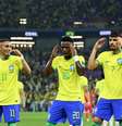 Jogadores da Seleção comemoram gol com dancinha na Copa  Foto: Reuters
