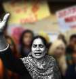 Mãe de uma vítima de estupro, Asha Devi, participou de protestos de rua  Foto: Getty Images / BBC News Brasil