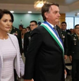 Jair Bolsonaro usa a faixa Ordem do Mérito da Defesa em evento em abril   Foto: Alan Santos/Presidência da República