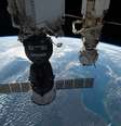 Espaçonave Soyuz começou a vazar gás incontrolavelmente na noite de quarta-feira  Foto: NASA