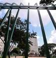 Cercamento da Praça Princesa Isabel; local abrigou fluxo da Cracolândia no início do ano  Foto: Werther Santana/Estadão / Estadão